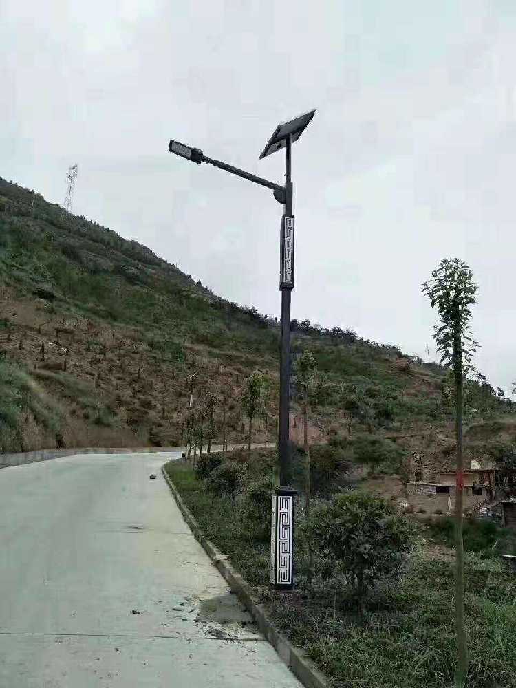 同仁市仿古太阳能路灯